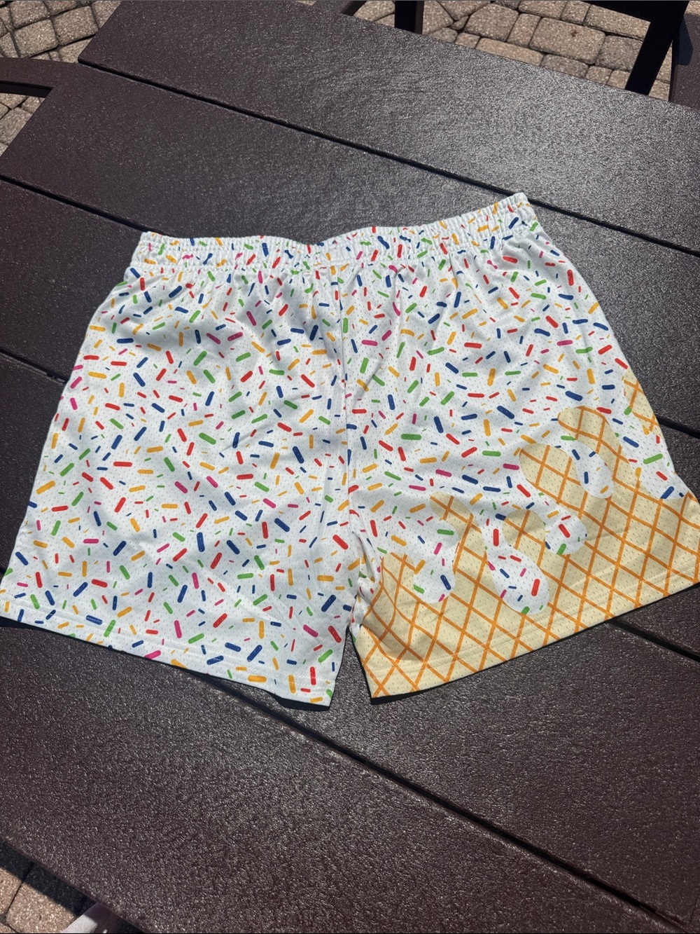 Baseball Lifestyle 101 Men's White Sprinkle Print Shorts with Waffle Accent - Picture 7 of 9